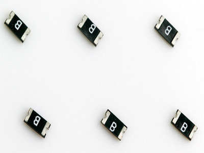 力特自恢復(fù)保險絲